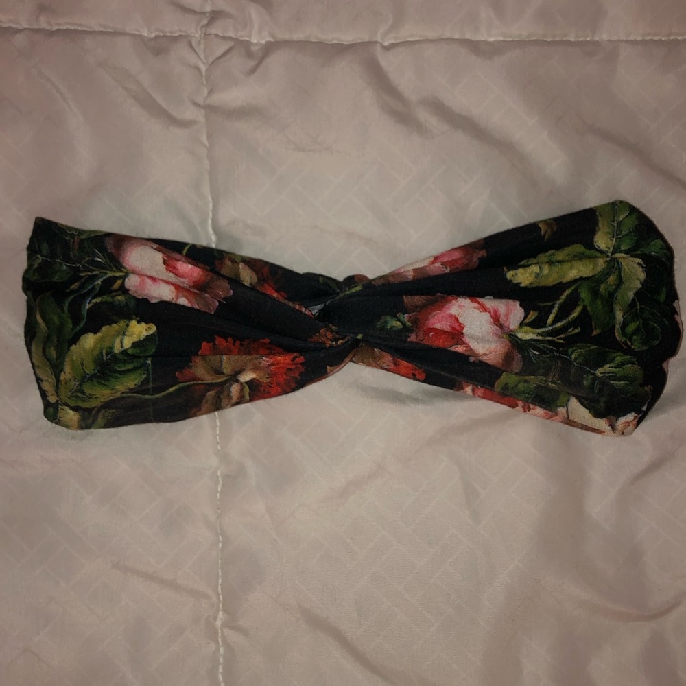 3 different Headbands - Picture 4 of 8